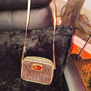 Michael kors shoulder bag